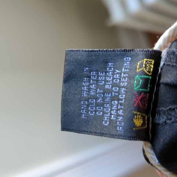 Dalia Collection black modern fit capris size 2 - Picture 5 of 5